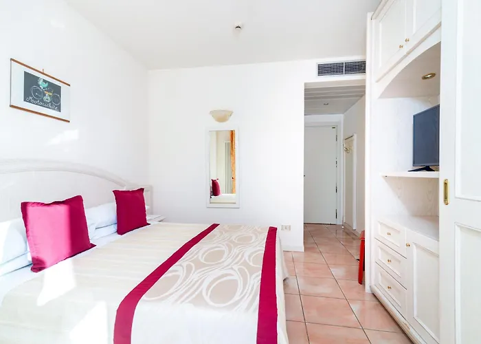 Migliori Hotel Cervia con Piscina Lussuosa